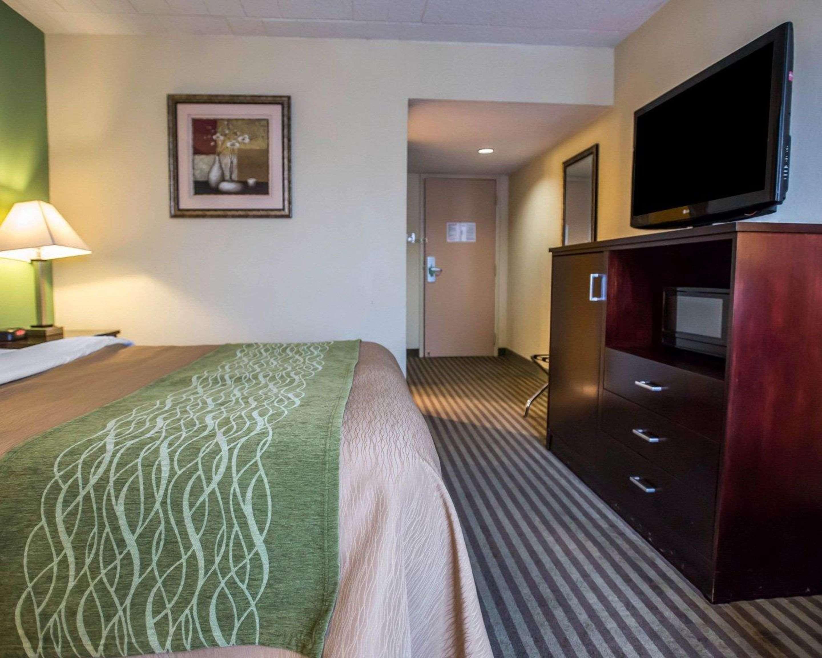 Quality Inn Mill Hall - Lamar Экстерьер фото