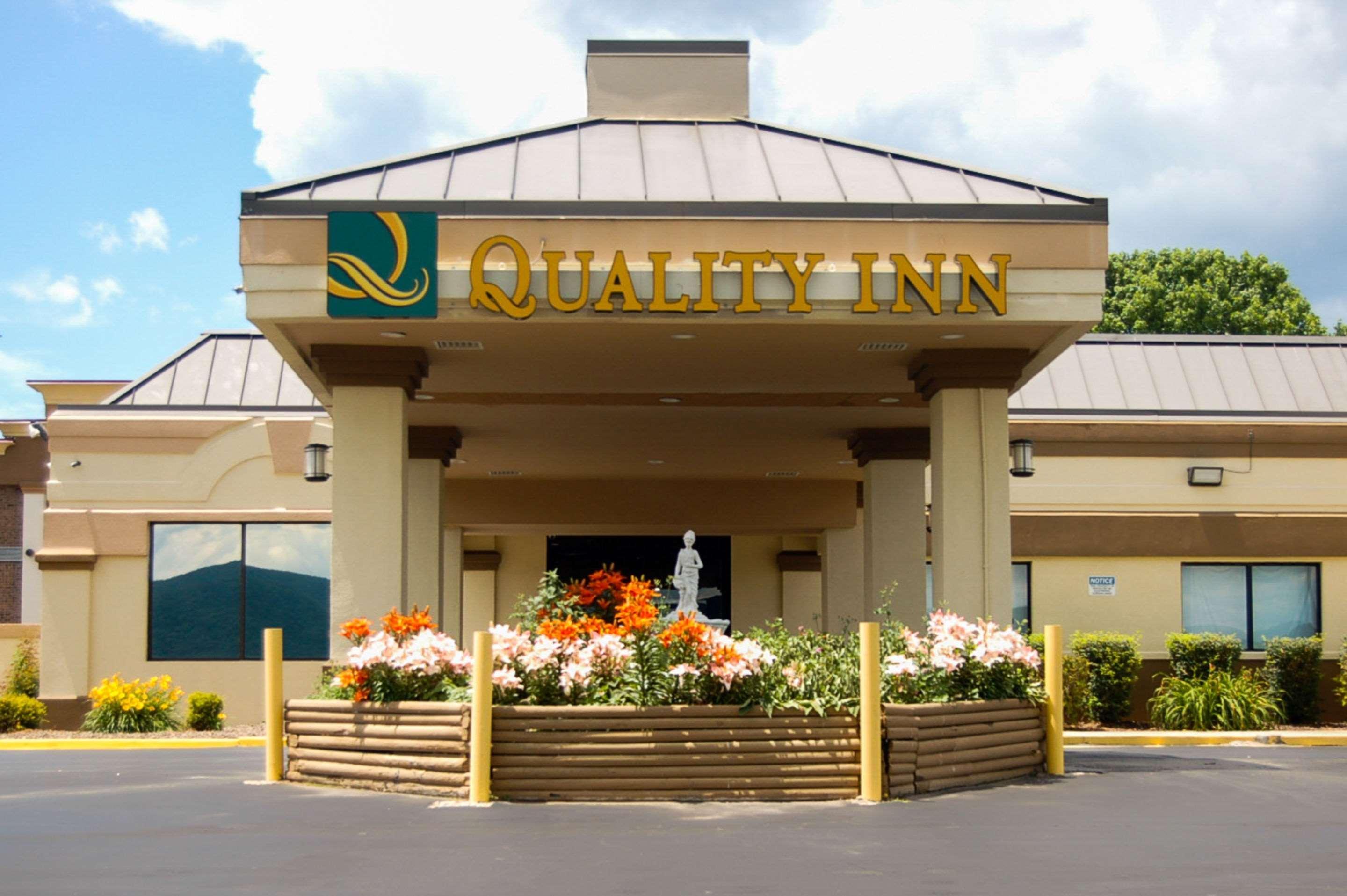 Quality Inn Mill Hall - Lamar Экстерьер фото