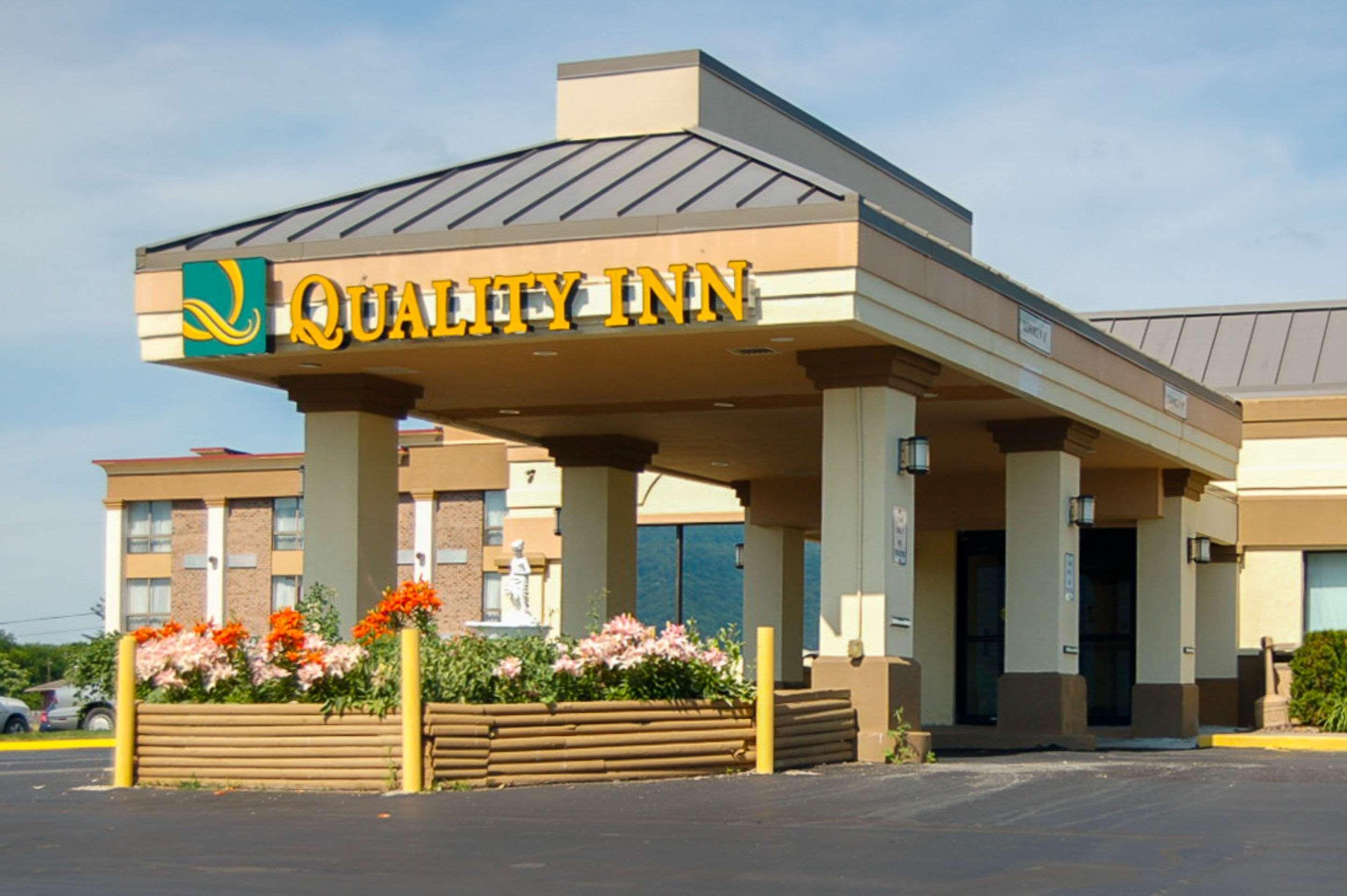 Quality Inn Mill Hall - Lamar Экстерьер фото